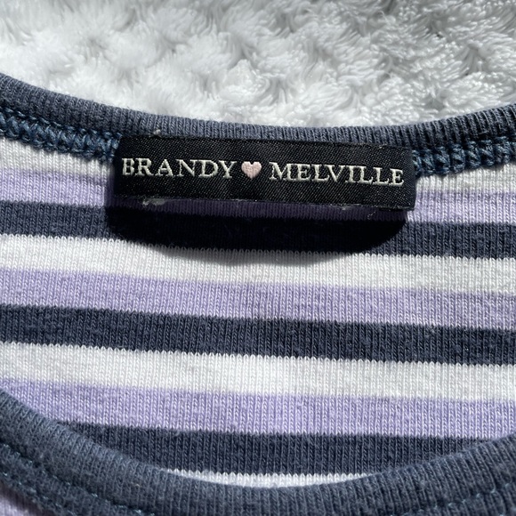 Chandail - Picture 2 of 2